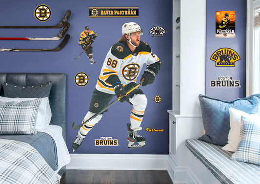 Boston Bruins: David Pastrňák - Officially Licensed NHL Removable Adhesive Decal