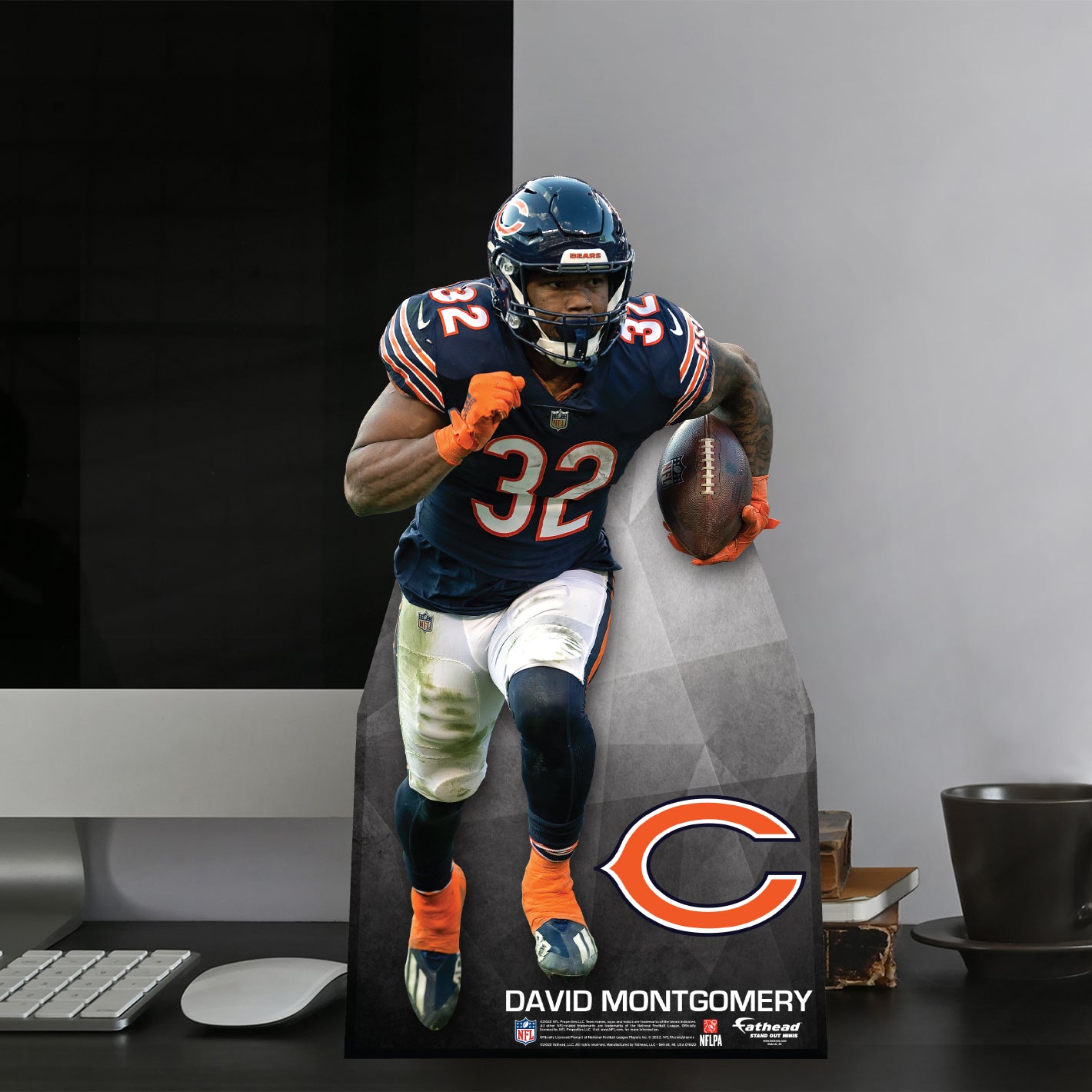 Chicago Bears: David Montgomery 2022 Mini Cardstock Cutout - NFL Stand Out 10'W x 18'H