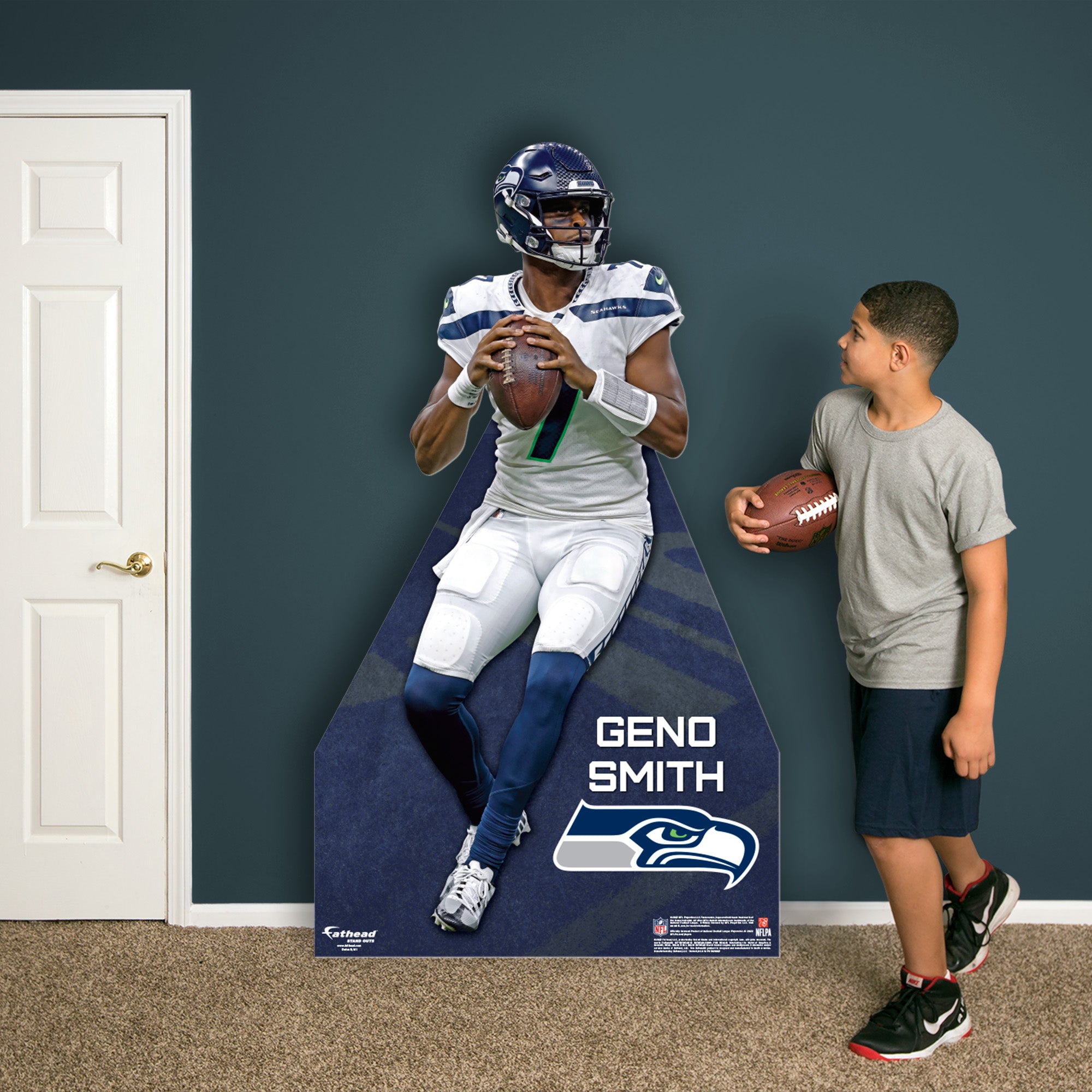 Seattle Seahawks: Geno Smith 2022 Mini Cardstock Cutout - Officially L