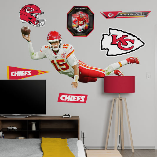 Patrick Mahomes II - RealBig Diving Pass Collection - Official NFL - Kansas City Chiefs - Reusable Vinyl Wall Decals