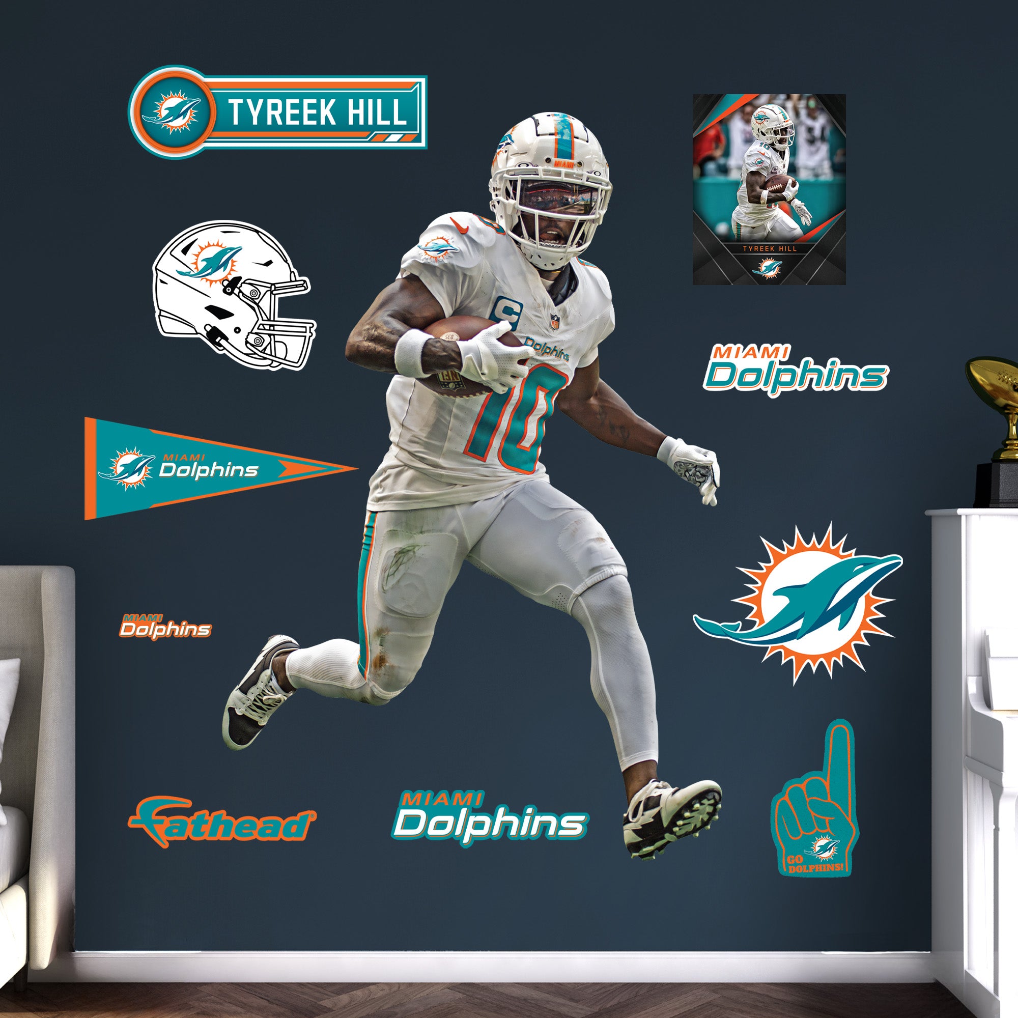 Miami Dolphins: Tyreek Hill - Officially Licensed NFL Removable Adhesi ...