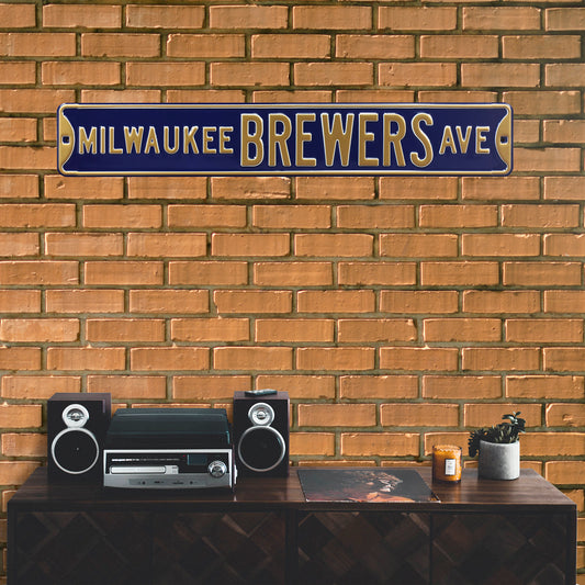 Milwaukee Brewers Steel Street Sign-MILWAUKEE BREWERS AVE