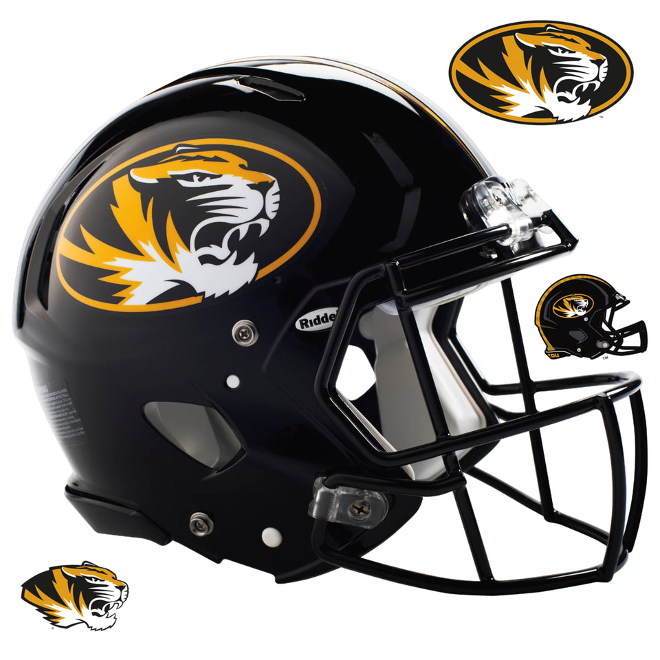 Giant Helmet  (54"W x 47"H)