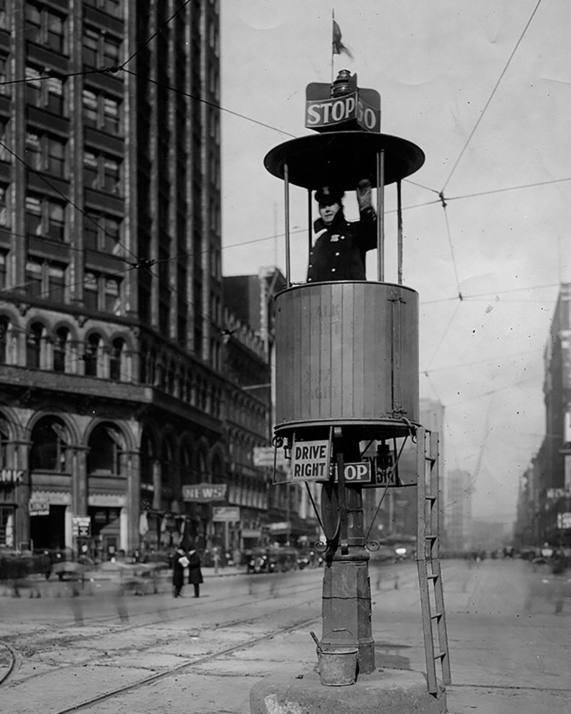 First Manned Traffic Signal (Campus Martius) - Officially Licensed Detroit News Metal Print