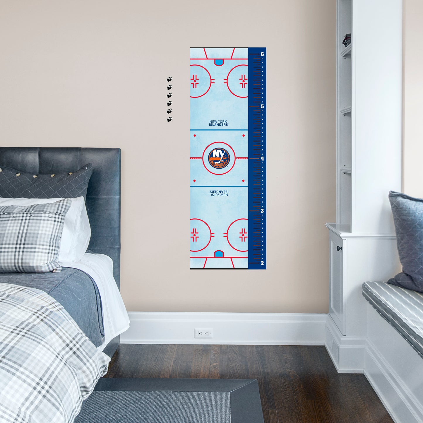 New York Islanders: Rink Growth Chart - Officially Licensed NHL Removable Wall Graphic
