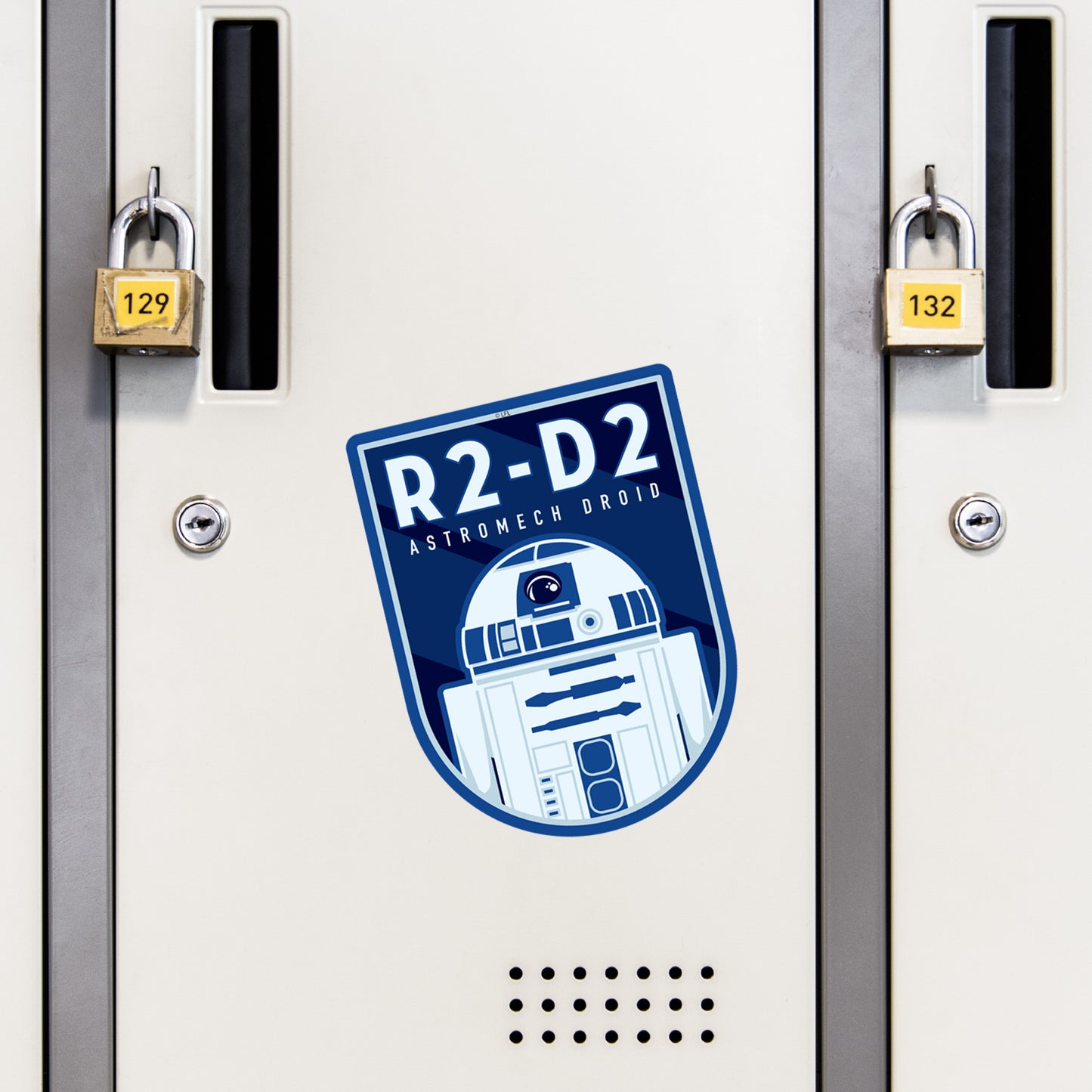 Star Wars: R2-D2 Car Magnet        - Officially Licensed Disney    Magnetic Decal