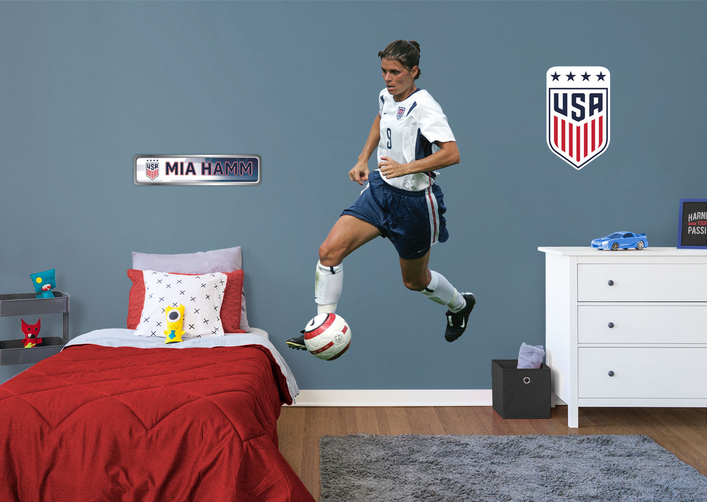 Mia Hamm RealBig        - Officially Licensed US Soccer Removable     Adhesive Decal