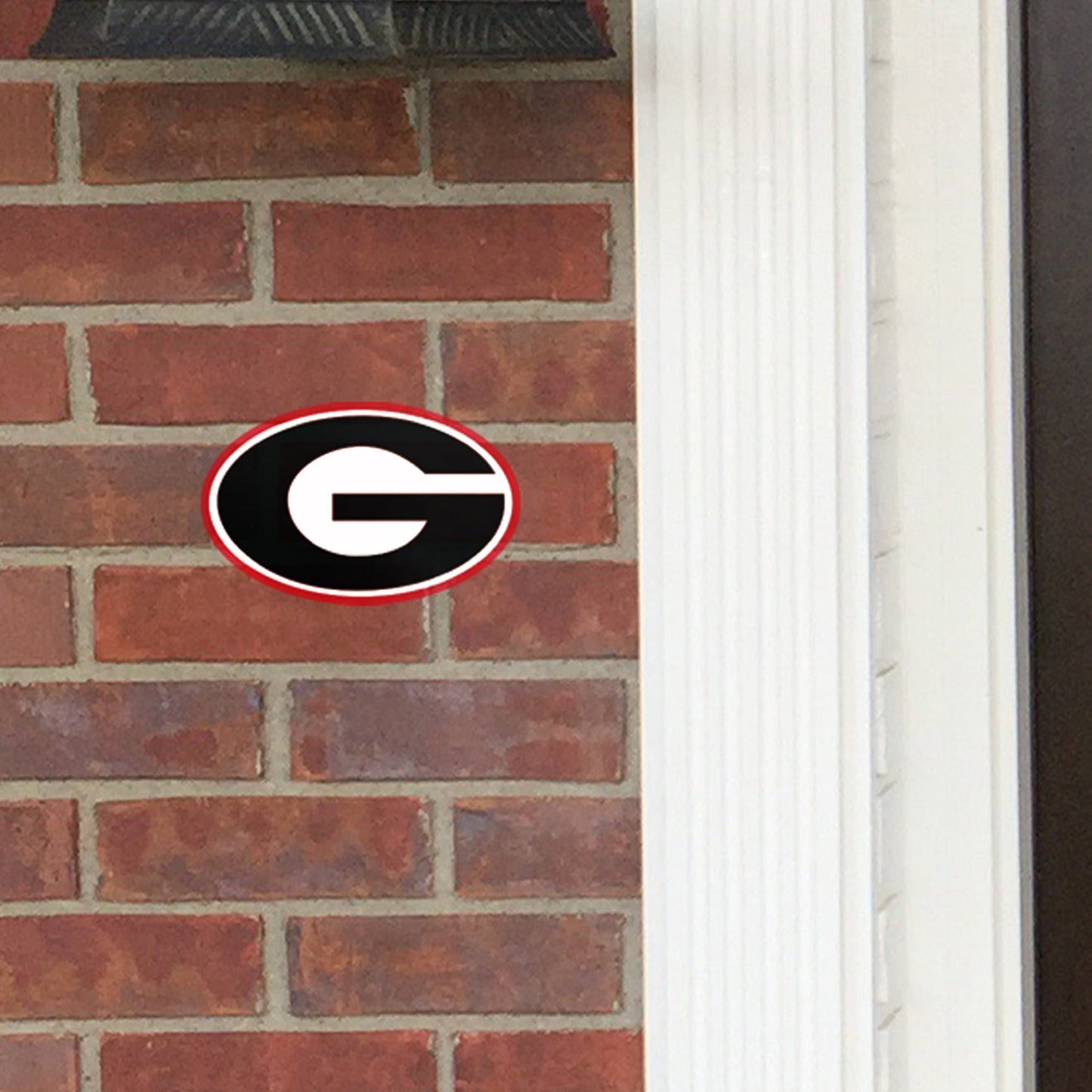 Georgia Bulldogs: G Outdoor Logo - Officially Licensed NCAA Outdoor Graphic
