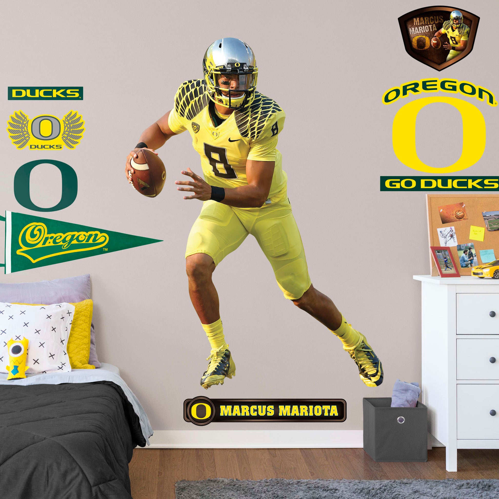 November 29, 2014: Oregon Ducks quarterback Marcus Mariota (8