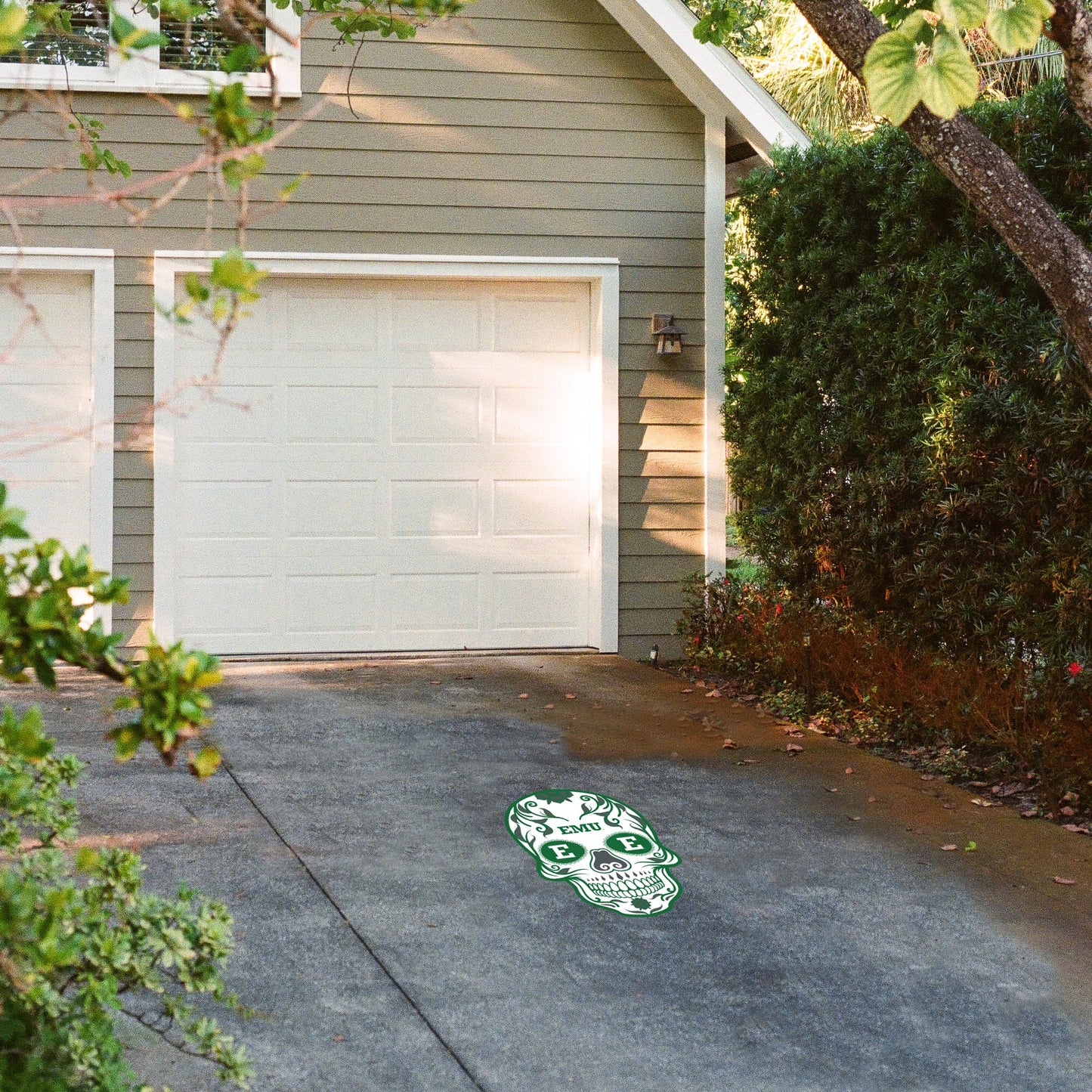 Eastern Michigan Eagles - Sugar Skull - Outdoor Floor Decal - Official NCAA - Scratch Resistant Alumigraphics Grip