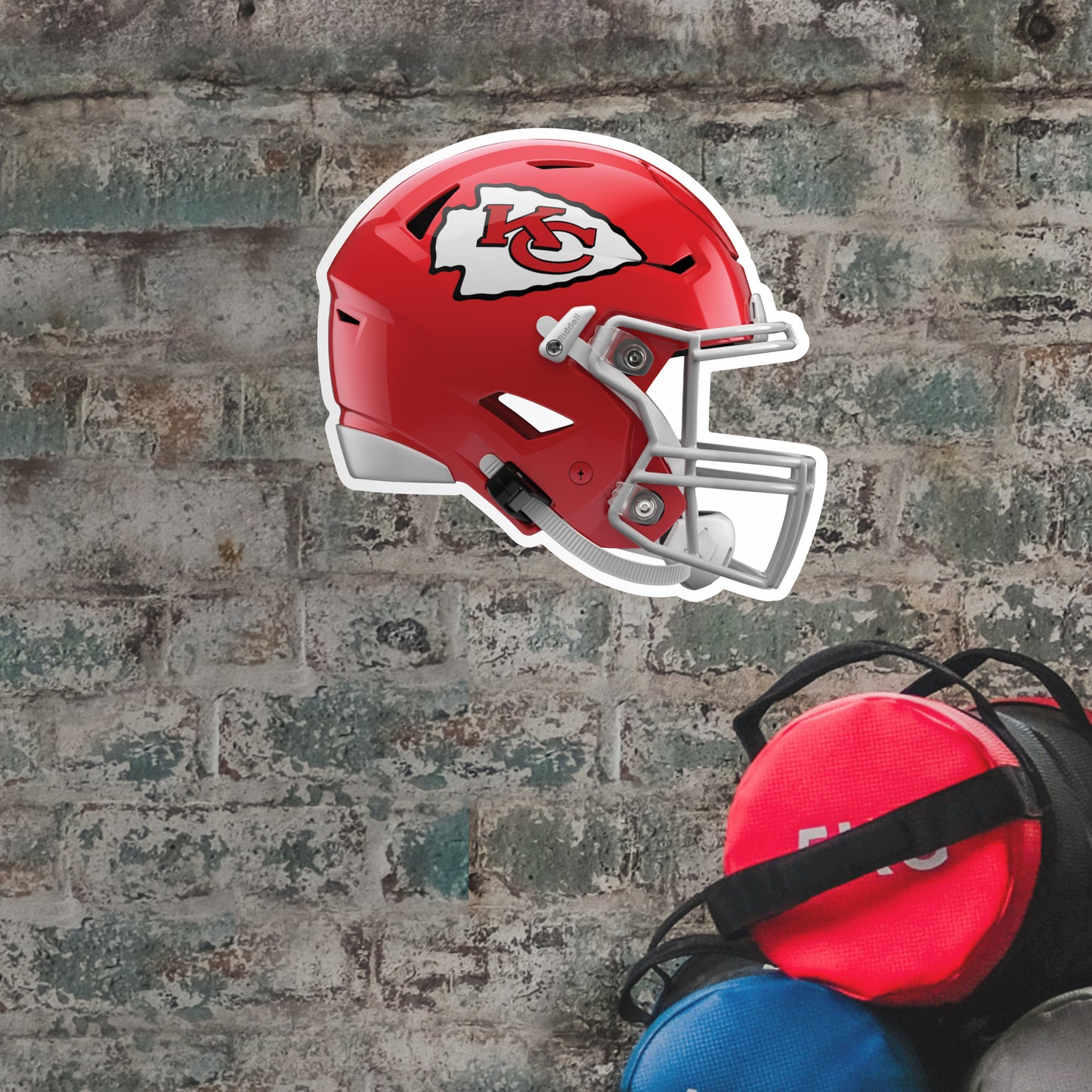 Kansas City Chiefs: 2022 Outdoor Helmet - Officially Licensed NFL Outd –  Fathead