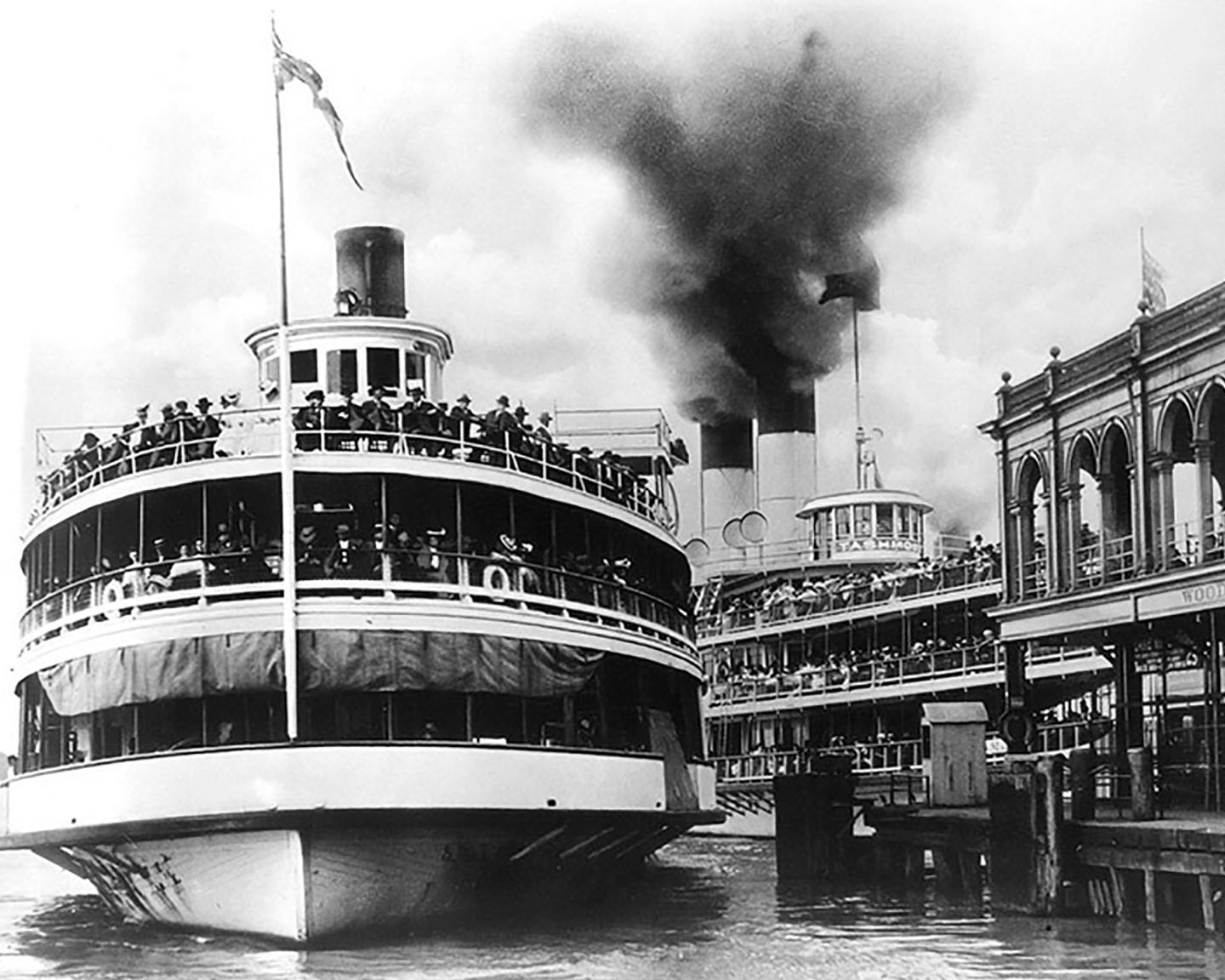 Woodward, double-decker pleasure boat (1900) - Officially Licensed Detroit News Mouse Pad