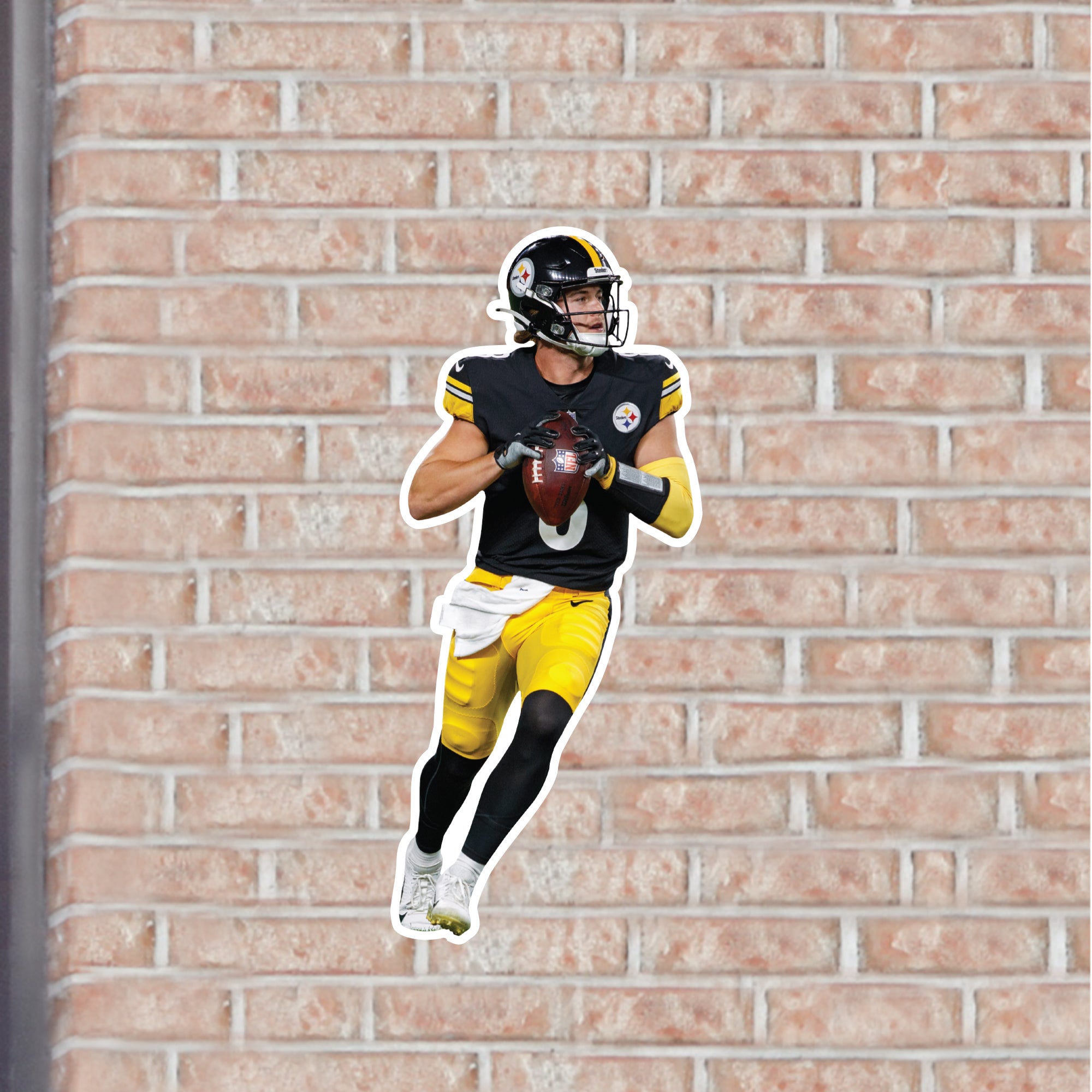 Pittsburgh Steelers: 2022 Outdoor Helmet - Officially Licensed NFL Out –  Fathead