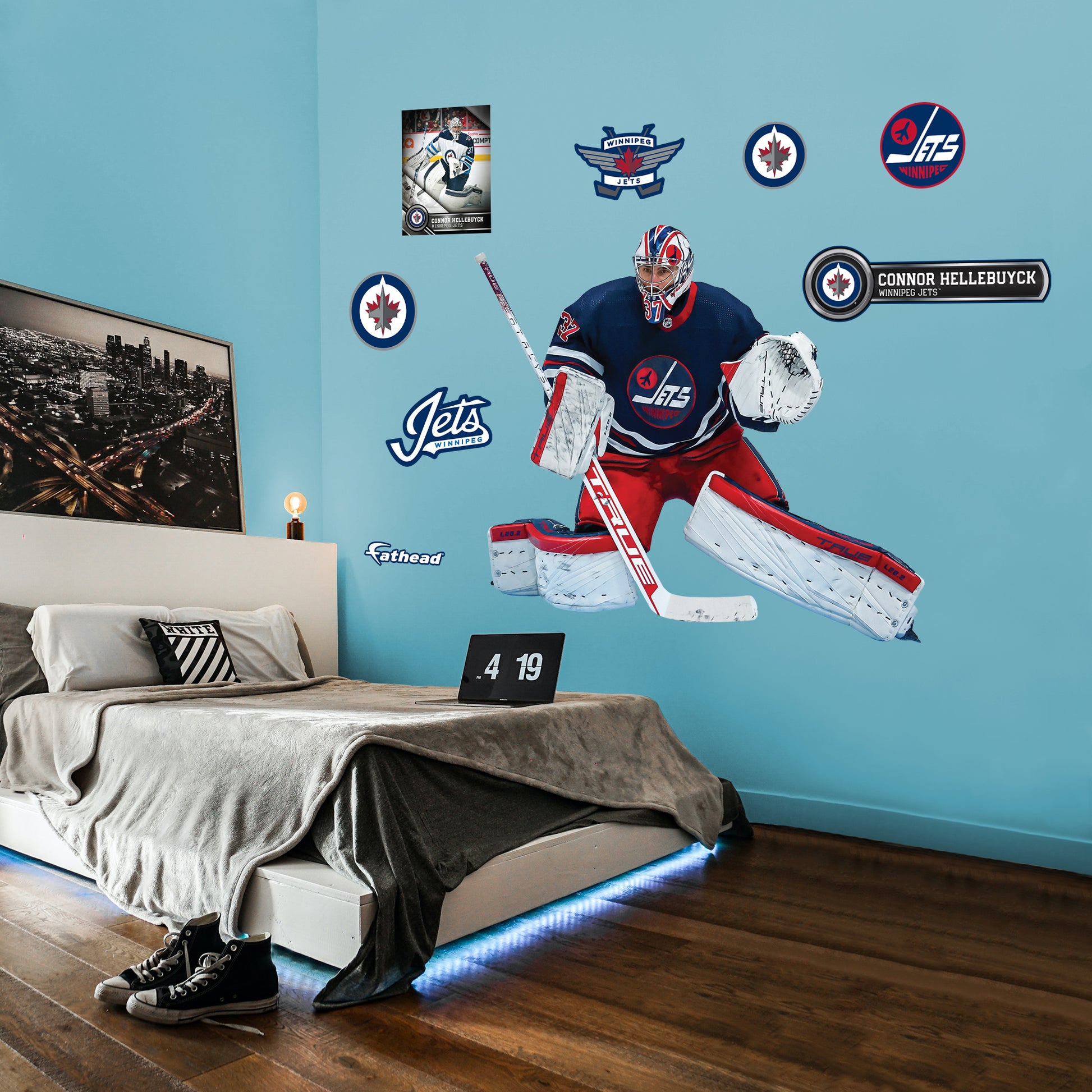 Winnipeg Jets: Connor Hellebuyck 2022 - Officially Licensed NHL Remova –  Fathead