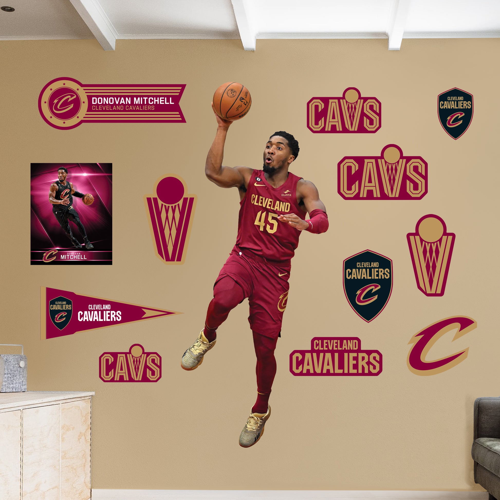 Cleveland Cavaliers: Donovan Mitchell 2022 Mini Cardstock Cutout - Off –  Fathead