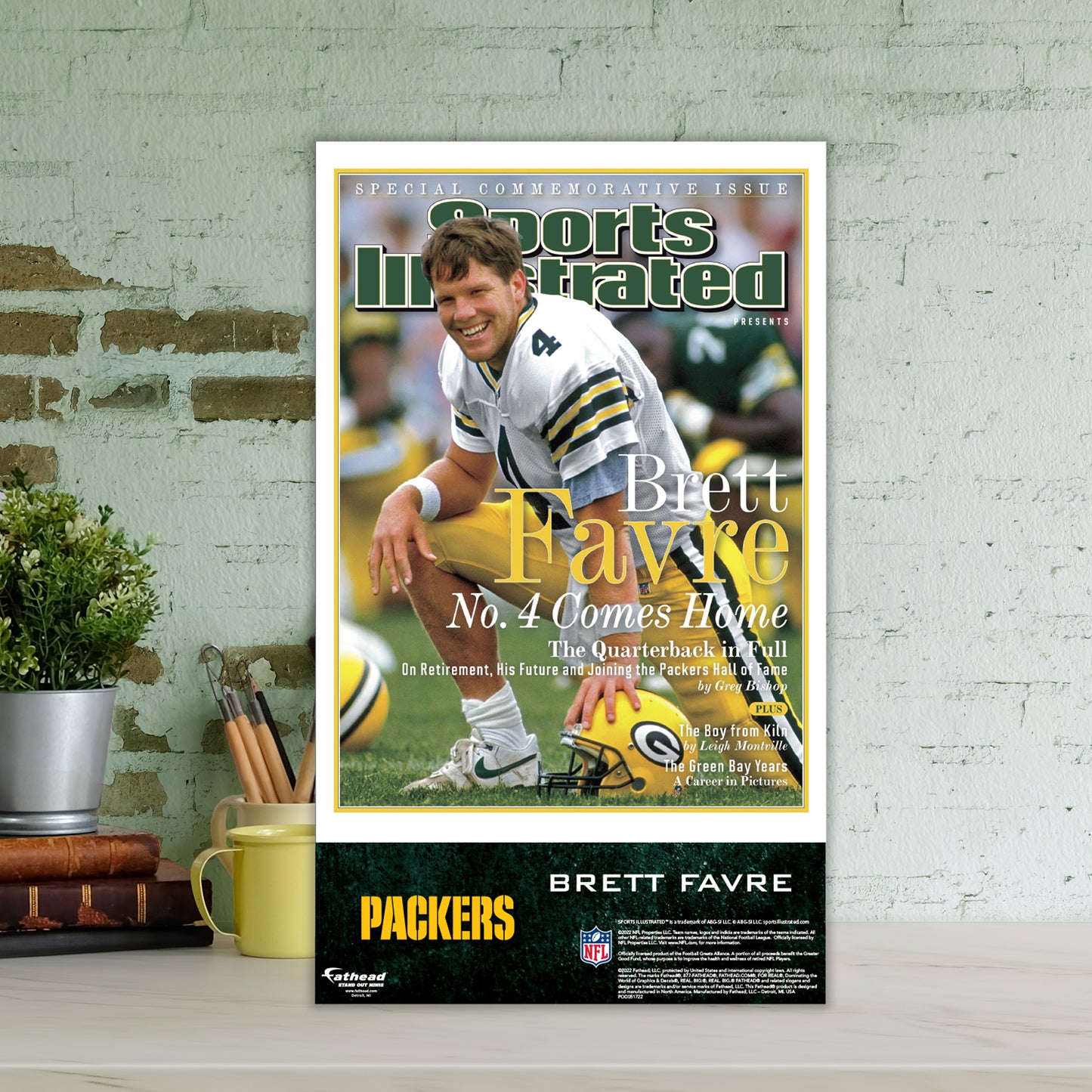 Green Bay Packers: Brett Favre July 2015 Commemorative Sports Illustrated Cover  Mini   Cardstock Cutout  - Officially Licensed NFL    Stand Out
