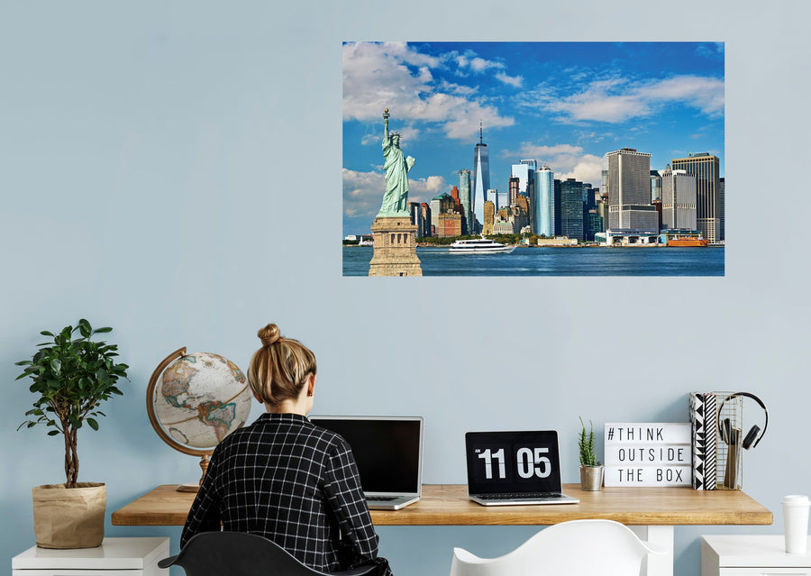 Popular Landmarks: New York Realistic Poster - Removable Adhesive Decal