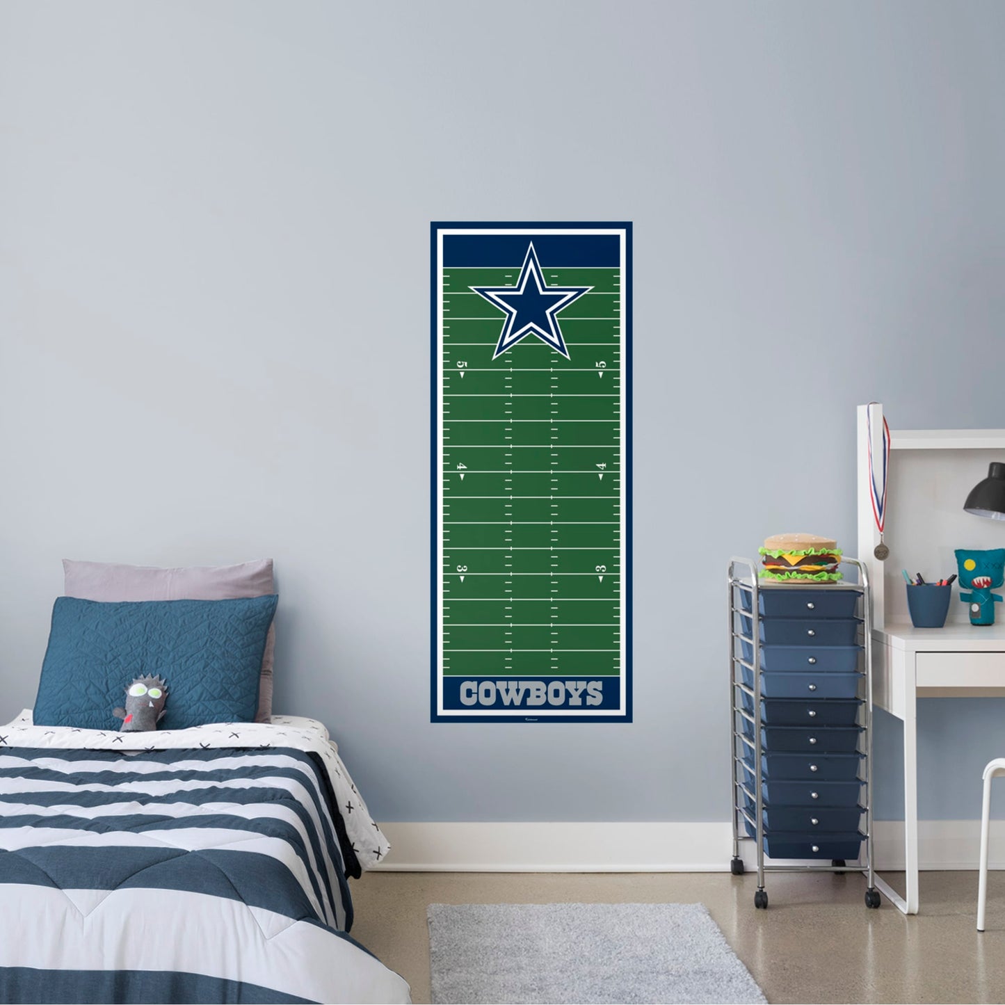 Dallas Cowboys: Growth Chart - Officially Licensed NFL Removable Wall Graphic