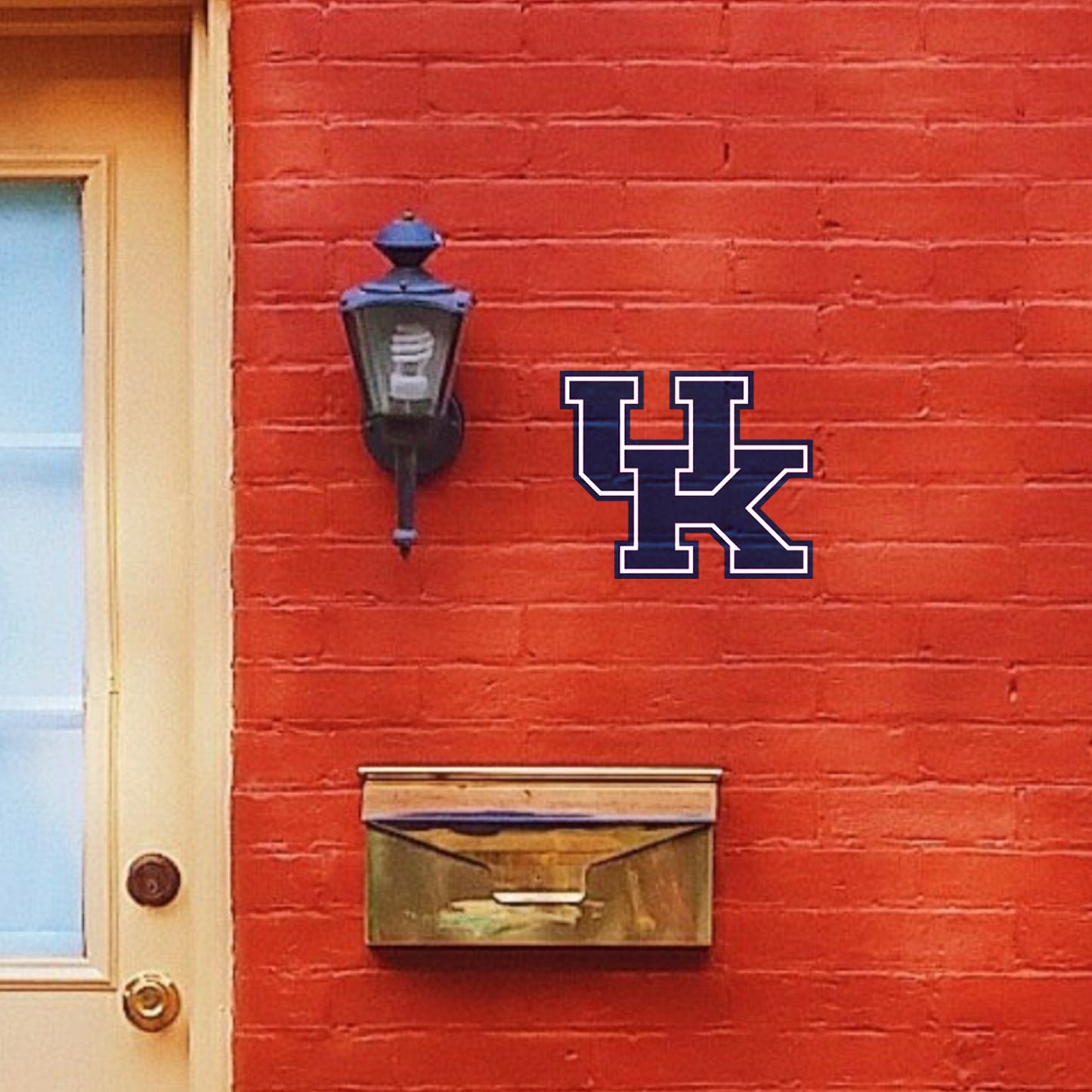 Kentucky Wildcats: Outdoor Logo - Officially Licensed NCAA Outdoor Graphic