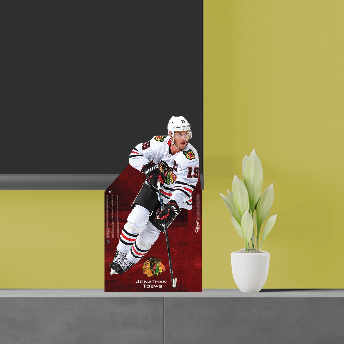 Chicago Blackhawks: Jonathan Toews 2021  Mini   Cardstock Cutout  - Officially Licensed NHL    Stand Out