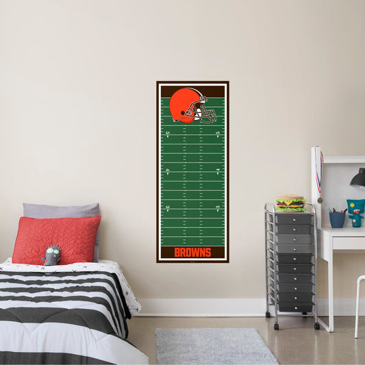 Cleveland Browns: Growth Chart - Officially Licensed NFL Removable Wall Graphic