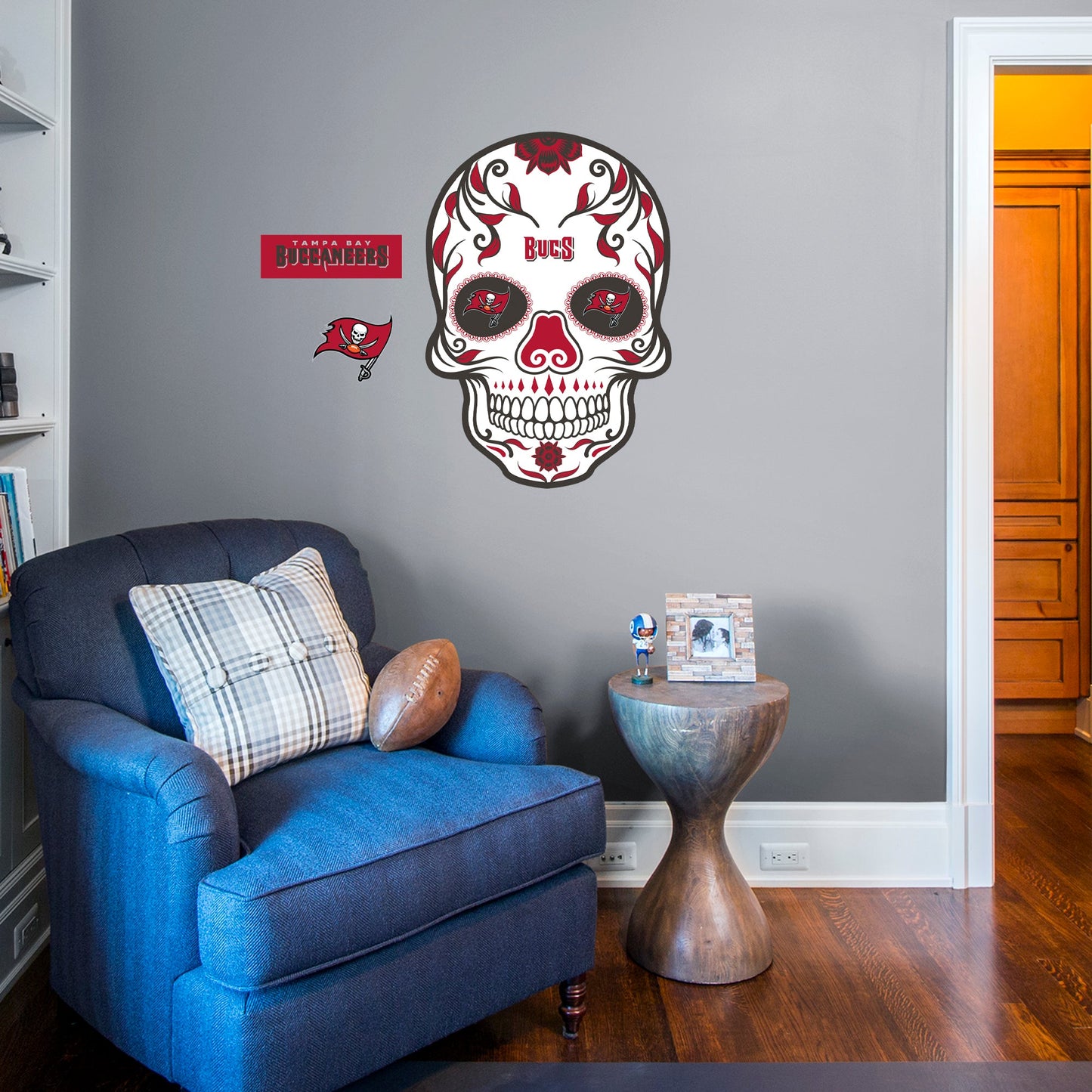 Tampa Bay Buccaneers: Skull - Officially Licensed NFL Removable Adhesive Decal